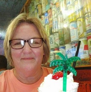 Meet your Posher, Pam